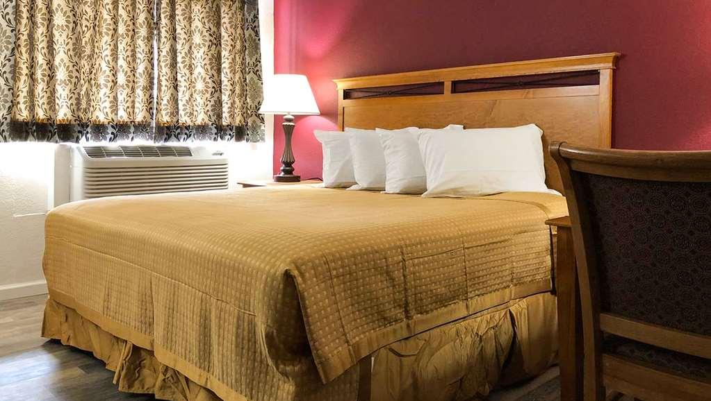 Budget Inn Онтэрио Номер фото