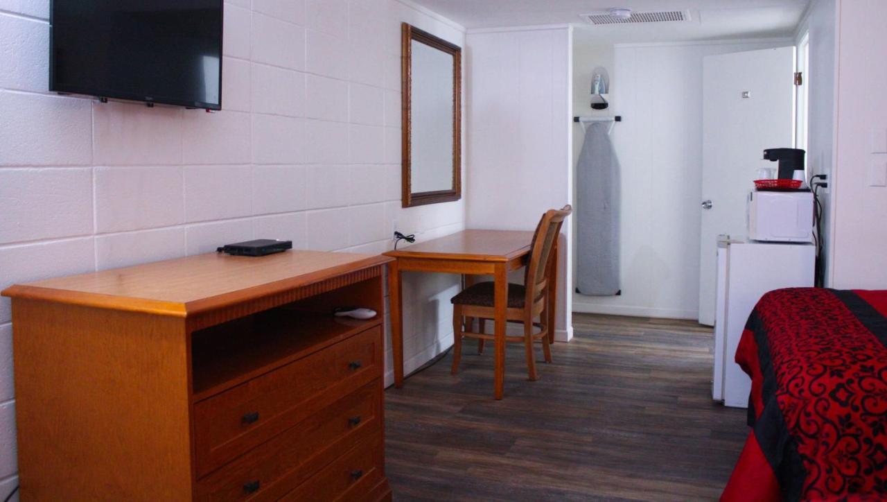 Budget Inn Онтэрио Экстерьер фото