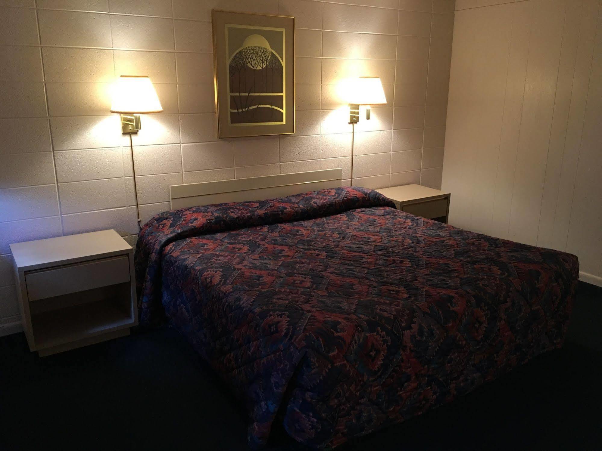 Budget Inn Онтэрио Экстерьер фото